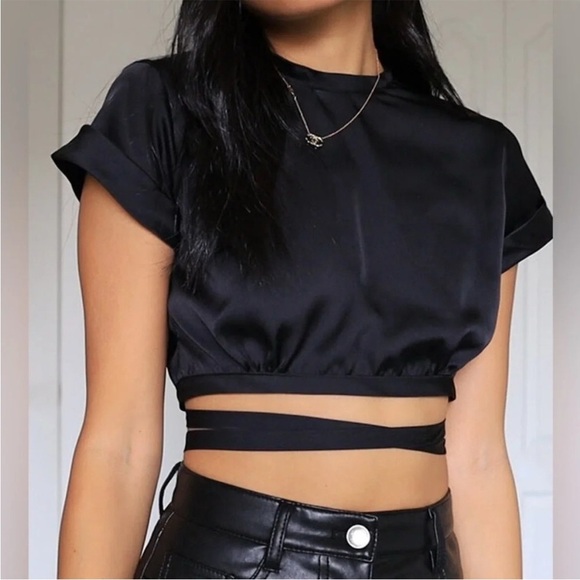 Orseund Iris Le Club Satin Top Black NWT - Picture 3 of 10